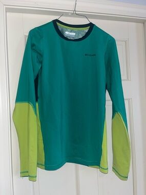 Columbia Omni heat mid weight base layer crew